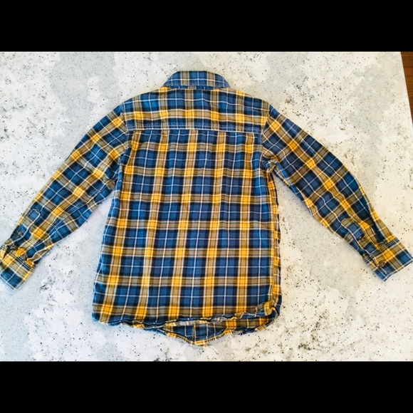 Boys’ Carter’s plaid button down shirt - Picture 2 of 6